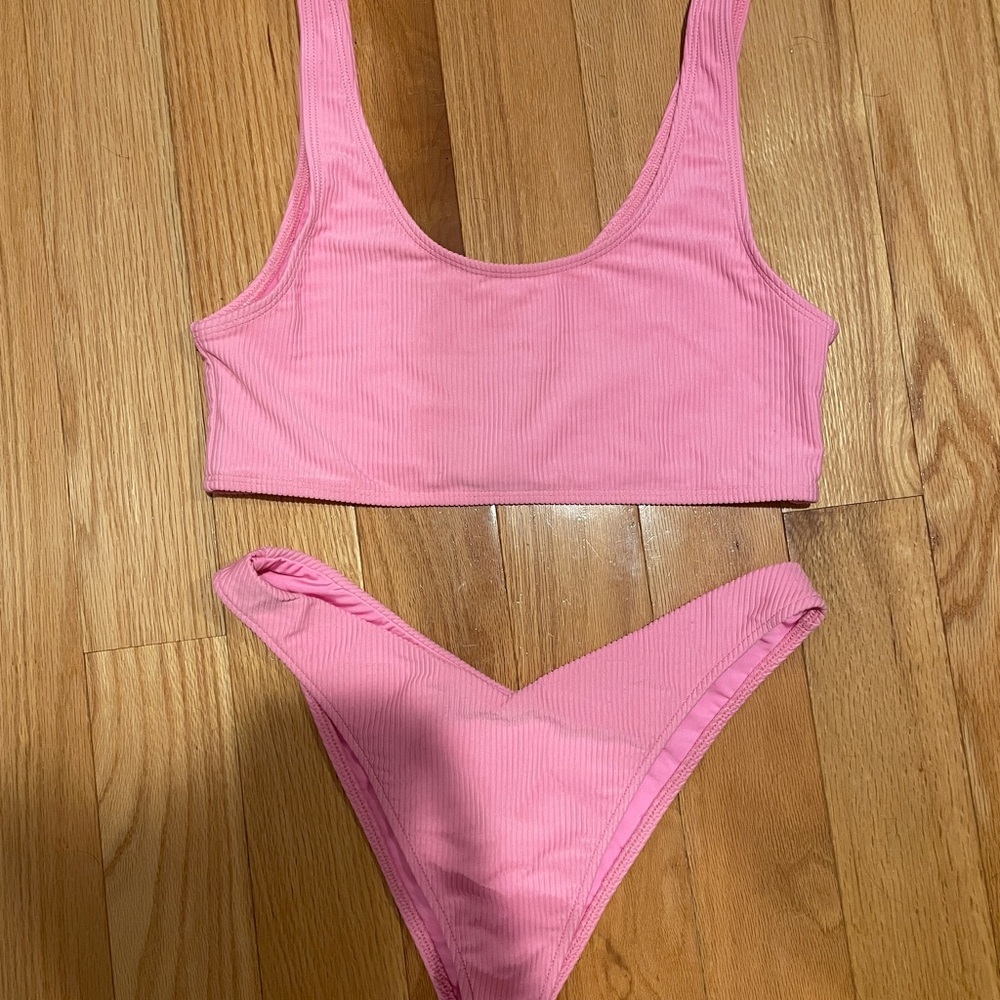 Frankie’s bikinis set
